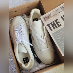 Veja Men's Cream Sneakers